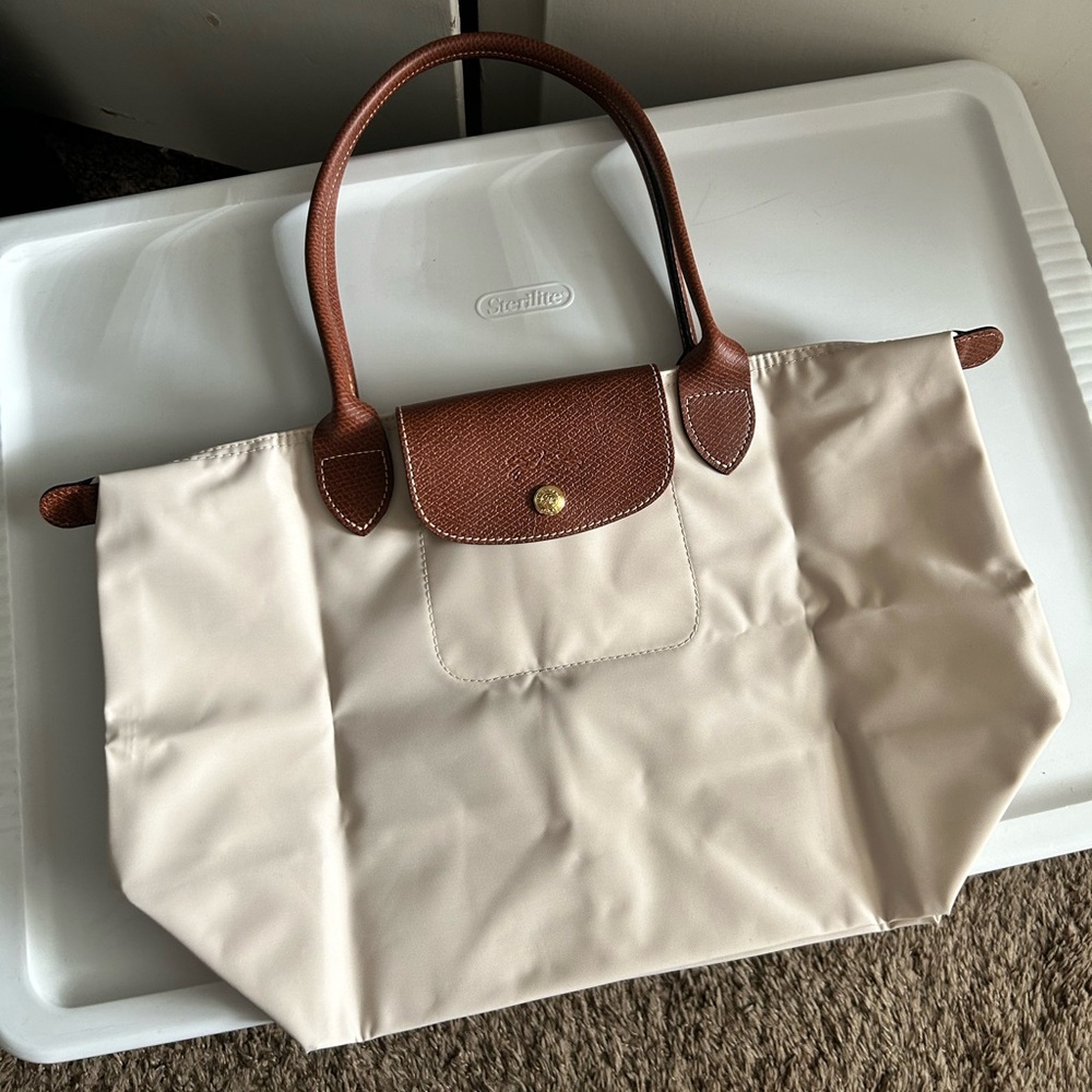 Longchamp Lepliage medium in Paper